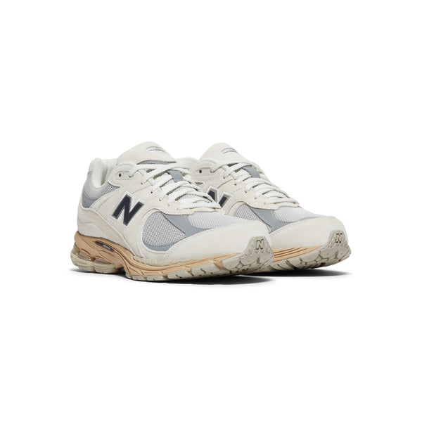 S.b. Concept New Balance 2002R Linen · Rain Cloud · Black Cement