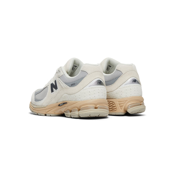 S.b. Concept New Balance 2002R Linen · Rain Cloud · Black Cement