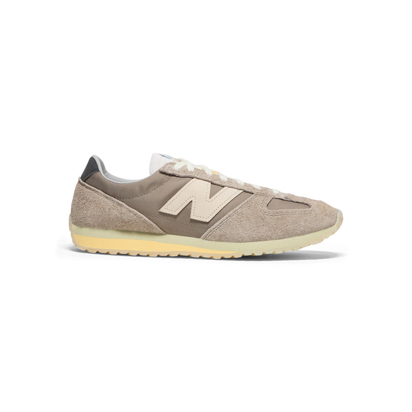 s.b. concept New Balance 471 Arid Stone · Raincloud · Morel