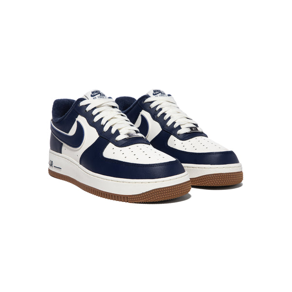 S.b. Concept Nike Air Force 1 '07 LV8 Sail · Midnight Navy · Gum Medium Brown