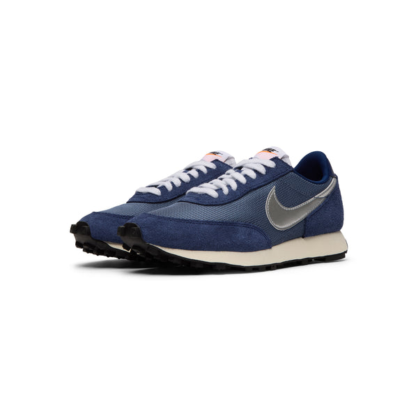 S.b. Concept Nike Daybreak SP Blue Void · Metallic Silver · Diffused Blue