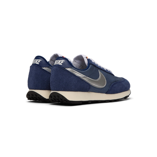 S.b. Concept Nike Daybreak SP Blue Void · Metallic Silver · Diffused Blue