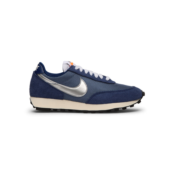 s.b. concept Nike Daybreak SP Blue Void · Metallic Silver · Diffused Blue