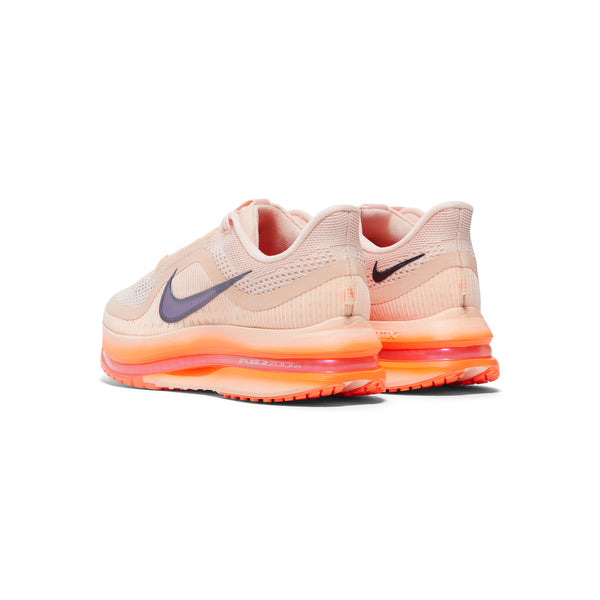 S.b. Concept Nike Pegasus Premium Washed Coral · Gridiron · Hyper Orange
