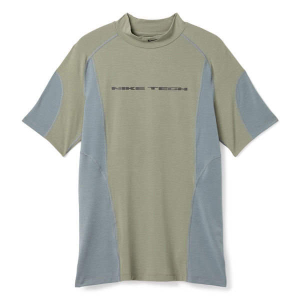 s.b. concept Nike Tech Dri-FIT Short-Sleeve Base Layer Light Army · Cool Grey · Black