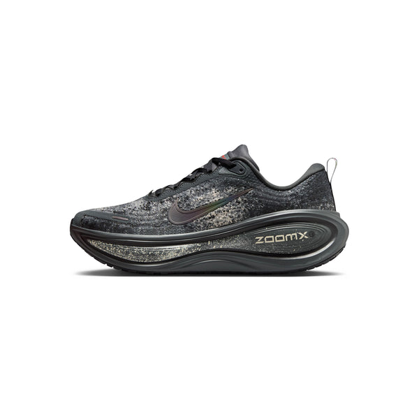 S.b. Concept Nike Vomero Plus Anthracite · Black · Oatmeal · Volt