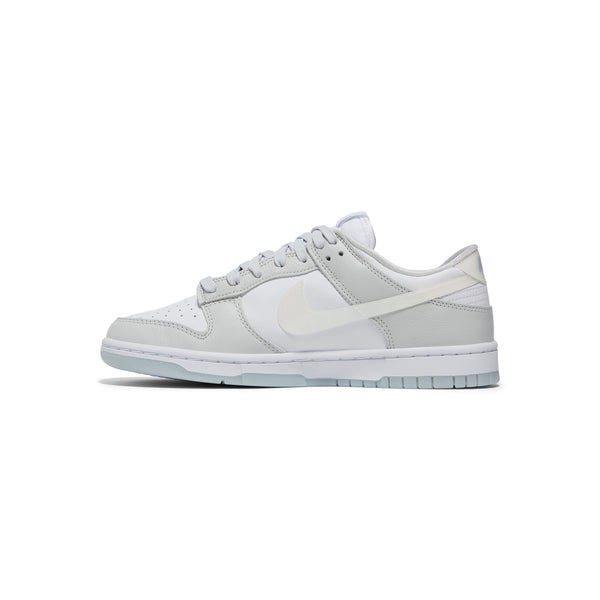 S.b. Concept Nike Womens Dunk Low Photon Dust · White · Blue Ice