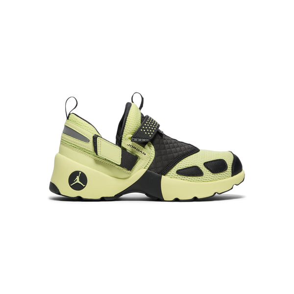 s.b. concept Nike Womens Jordan Trunner LX Luminous green · Anthracite