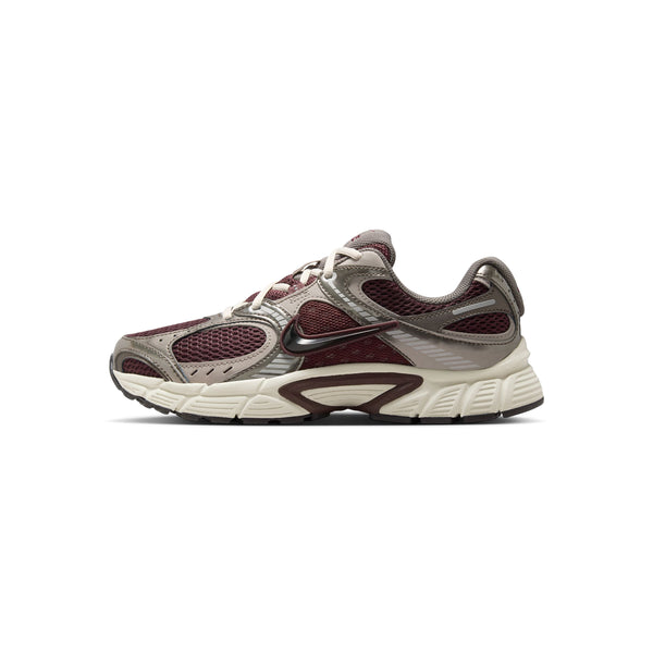 S.b. Concept Nike Womens V5 RNR Burgundy Crush · Black · College Grey