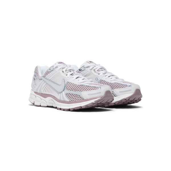 S.b. Concept Nike Womens Zoom Vomero 5 Vast Grey · Metallic Silver