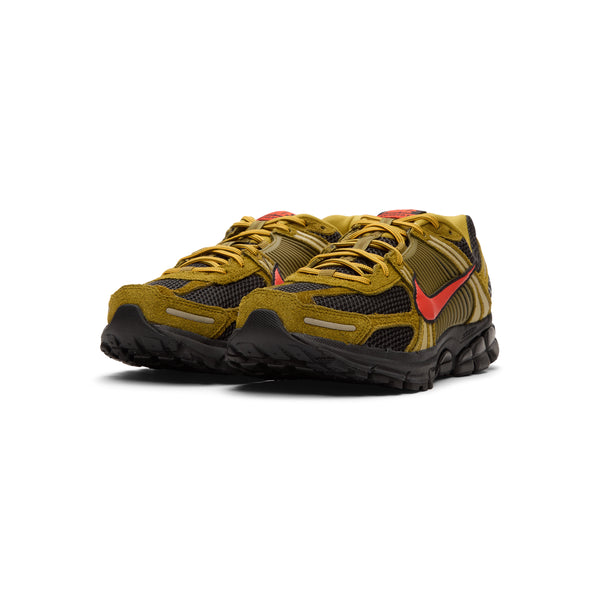 S.b. Concept Nike Zoom Vomero 5 Premium Olive Flak · Picante Red · Black