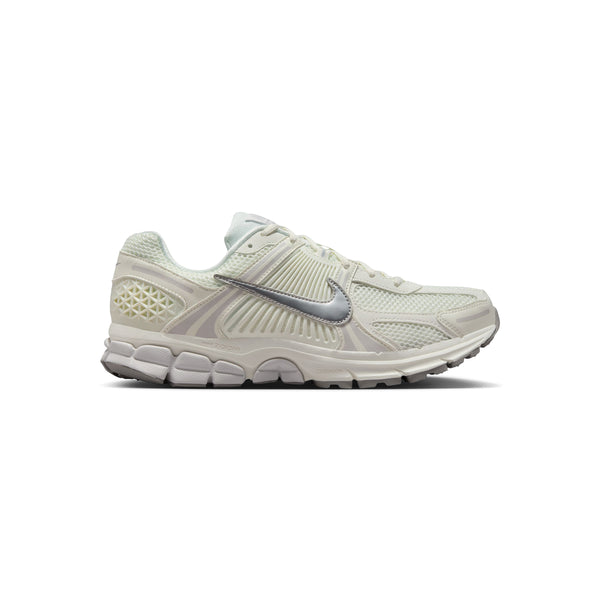 s.b. concept Nike Zoom Vomero 5 Sail · Metallic Silver · Vast Grey