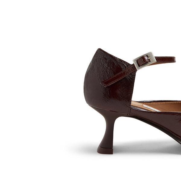 S.b. Concept Miista Vern Courts Brown