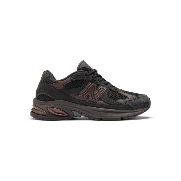 s.b. concept New Balance 2010 Black · Iridescent