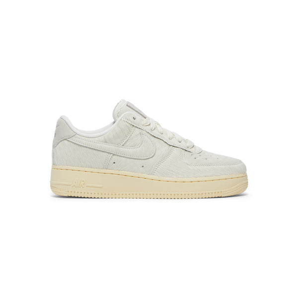 s.b. concept Nike Womens Air Force 1 '07 Sail · Muslin