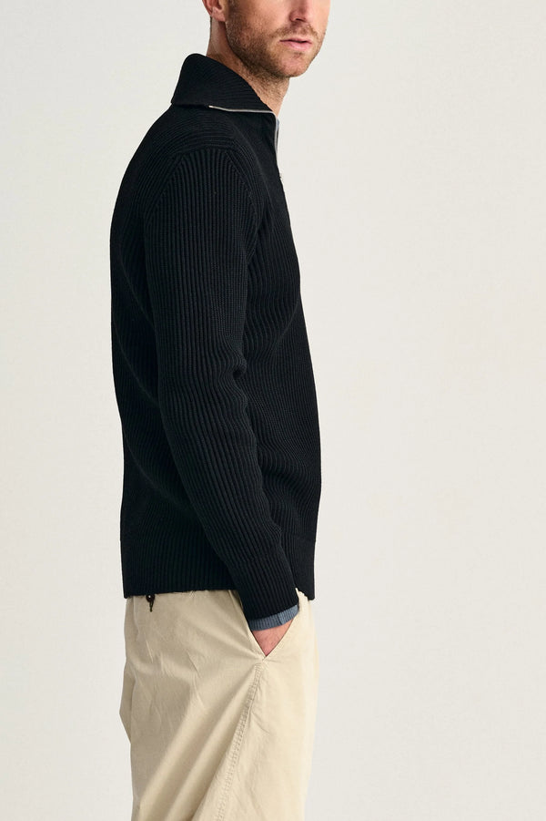 S.n.s. Herning FENDER Short Zip | Kort Lynlås Black Void (f)
