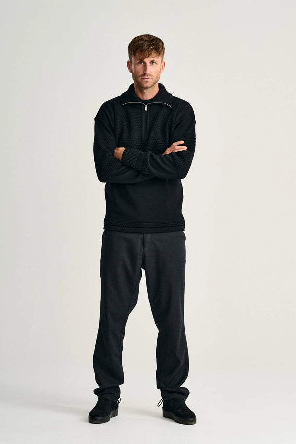 S.n.s. Herning FISHERMAN Short Zip | Kort Lynlås Black Void