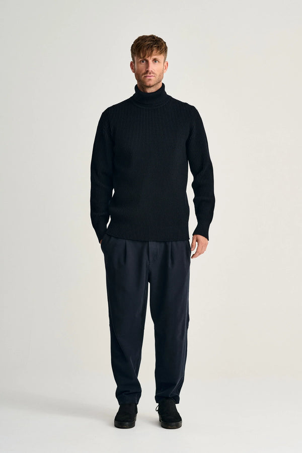 S.n.s. Herning FENDER Sweater | Høj Hals Navy Blue (f)