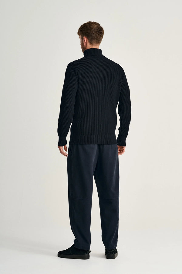 S.n.s. Herning FENDER Sweater | Høj Hals Navy Blue (f)