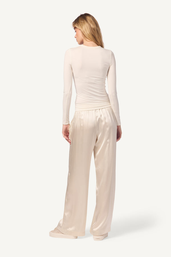 Sablyn QUINCY L/S FITTED SANDWASHED FITTED CREWNECK | GARDENIA