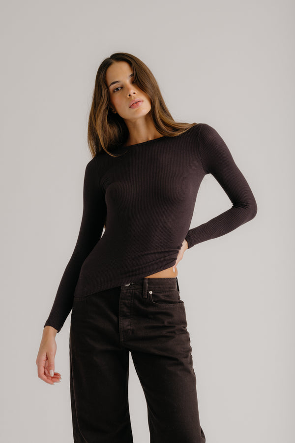 Sablyn QUINCY LS FITTED CREWNECK TEE | OAK TREE