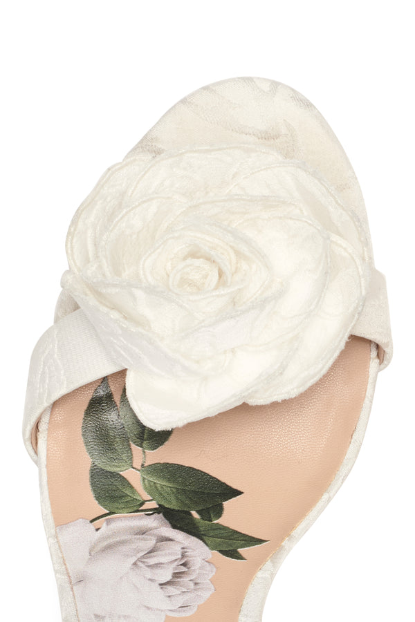 Sachin & Babi CHELSEA WITH ROSE OPEN TOE - OFF WHITE
