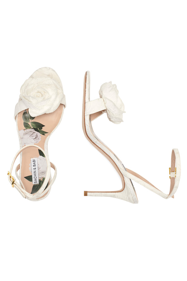 sachin & babi CHELSEA WITH ROSE OPEN TOE - OFF WHITE