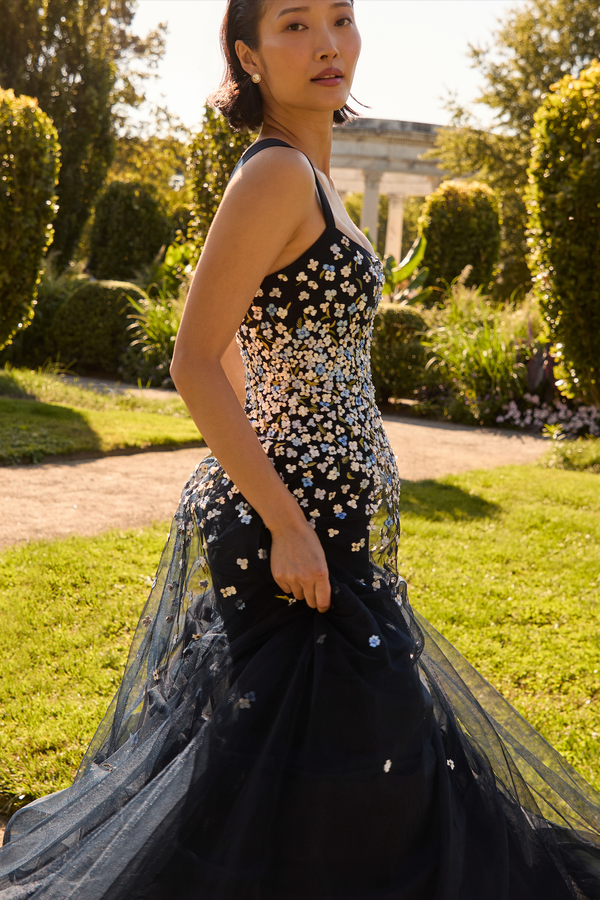 sachin & babi EMBROIDERED AKKA GOWN - DARK MIDNIGHT