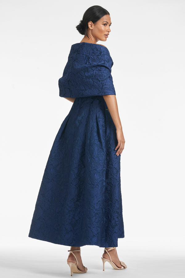 Sachin & Babi THE HUG SHAWL - MIDNIGHT JACQUARD CLOQUE