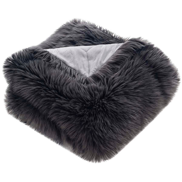 safavieh Faux Grey Shadow Fox Throw | Safavieh - THR707