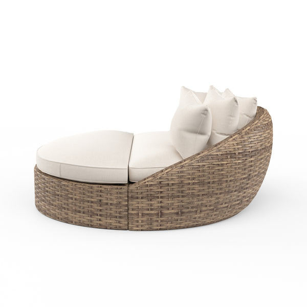 Safavieh Havana Round Daybed In Canvas Flax W/ Self Welt - Tobacco | Sunset West - SW1701-99OT-FX-STKIT