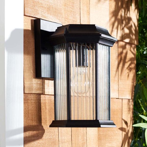 Safavieh Hylan Outdoor Wall Sconce (Set Of 2) | Safavieh - PLT7006