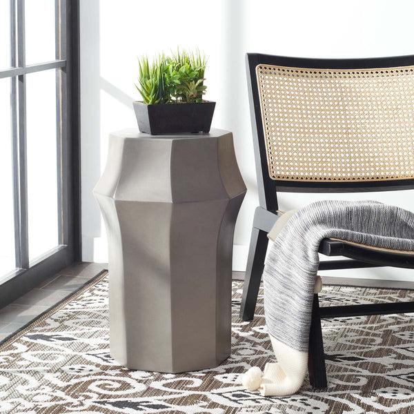 Safavieh Klaudia Concrete Accent Table | Safavieh - VNN1039