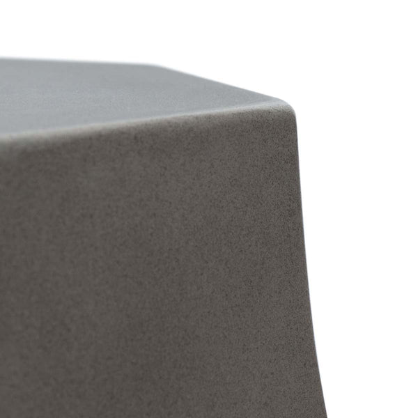 Safavieh Klaudia Concrete Accent Table | Safavieh - VNN1039