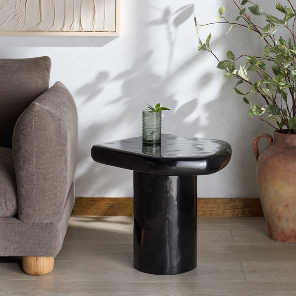 Safavieh Rhianna Concrete Accent Table | Safavieh Couture - SFV2608