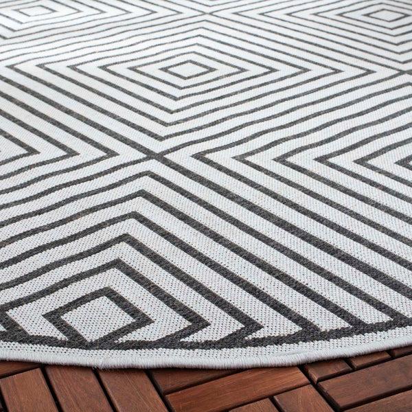 Safavieh Safavieh Beach House Rug BHS123A - Light Grey / Charcoal