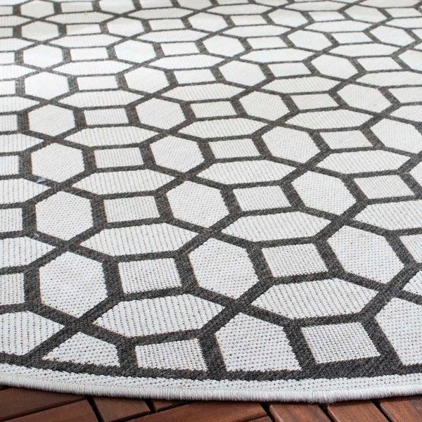 Safavieh Safavieh Beach House Rug BHS127A - Light Grey / Charcoal