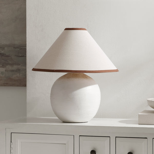 Safavieh Daneela 18" Table Lamp | Safavieh – TBL4647