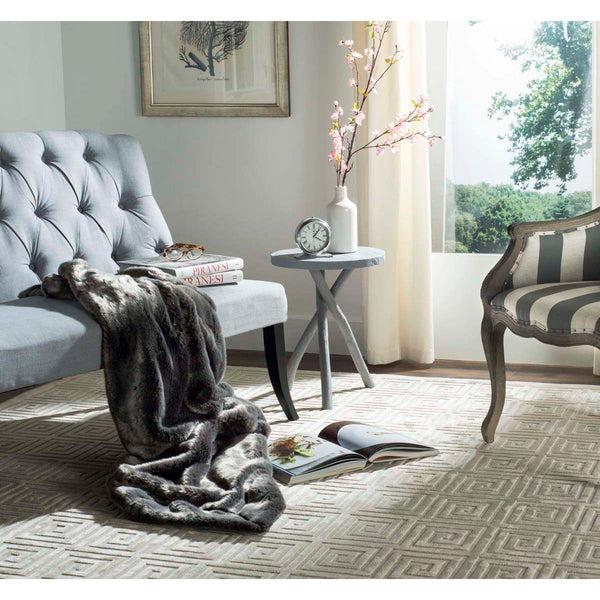 Safavieh Faux Silver Throw | Safavieh - THR706