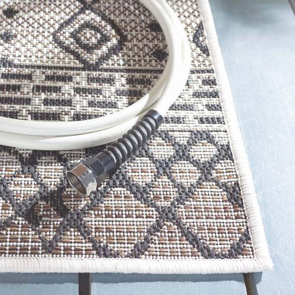 Safavieh Safavieh Havana Rug HAV301E - Light Brown / Black
