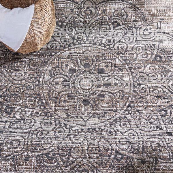 Safavieh Safavieh Havana Rug HAV319E - Light Brown / Black