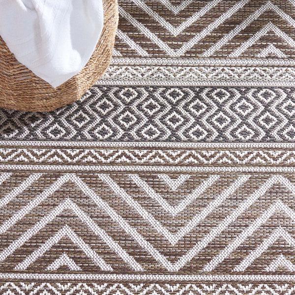 Safavieh Safavieh Havana Rug HAV325E - Light Brown / Black