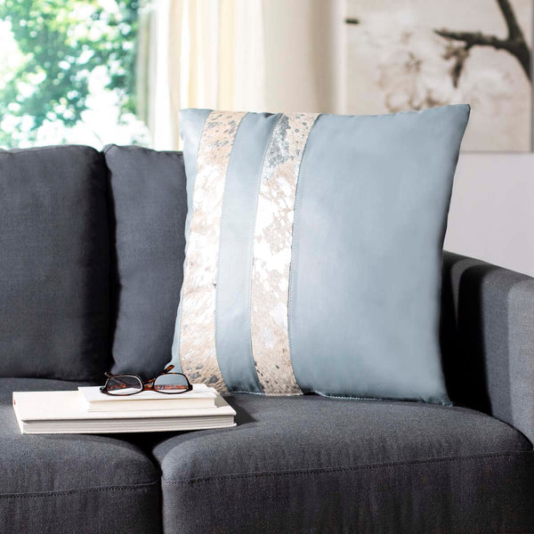 Safavieh Safavieh Kinston Metallic Cowhide 20X20 Pillow - Grey/Silver