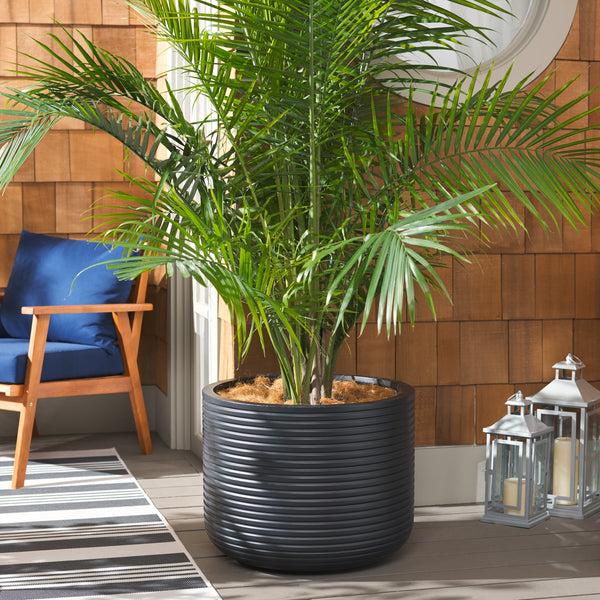 Safavieh Nardo Large Planter Pot | Safavieh - PAT1531