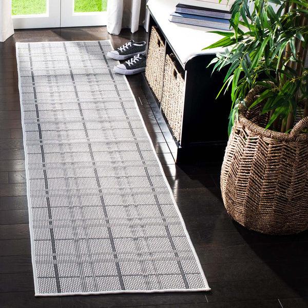 Safavieh Safavieh Bermuda 803 Rug BMU803