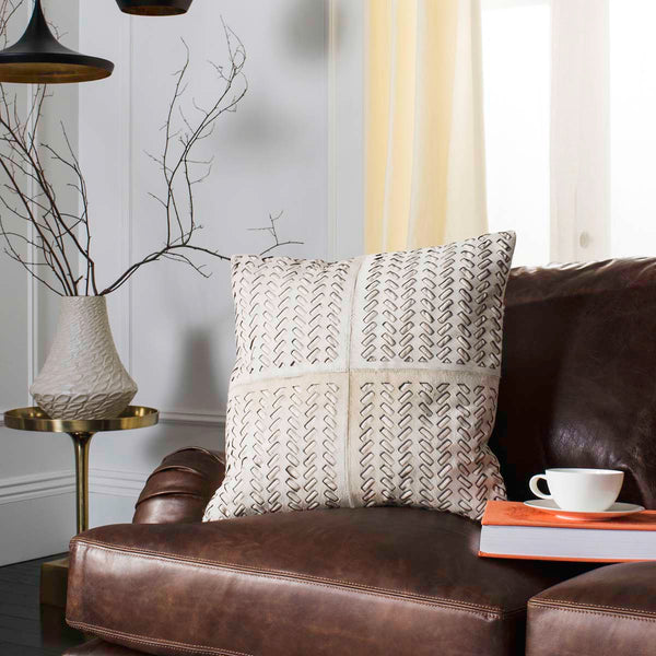 Safavieh Safavieh Dash Cowhide Pillow - White