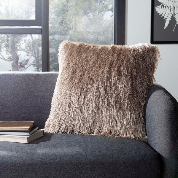 Safavieh Safavieh Indoor / Outdoor Shag - Champagne