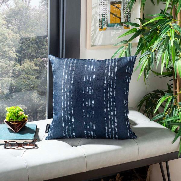 Safavieh Safavieh Madelyn Pillow - Deep Blue/White