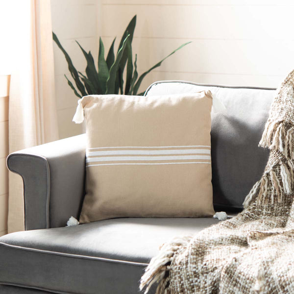 Safavieh Safavieh Ralen Pillow - White