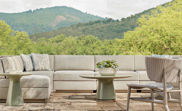 Safavieh Spin Outdoor Cocktail Table | McGuire Furniture - MCO3352